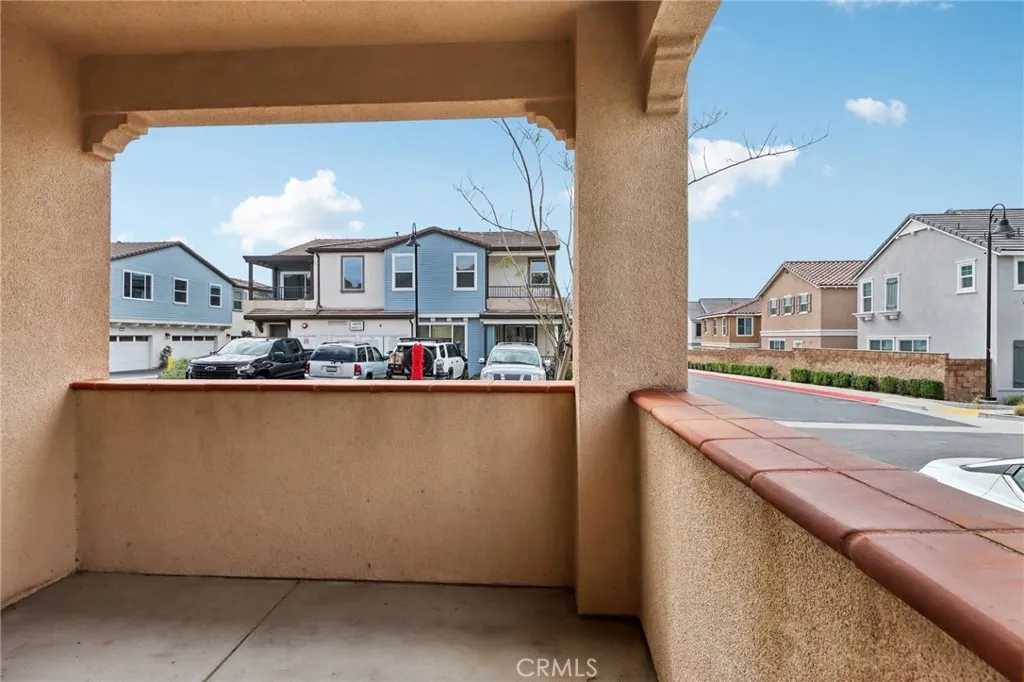 15280 Horizon 2, Fontana, California 92336 home-pic-33