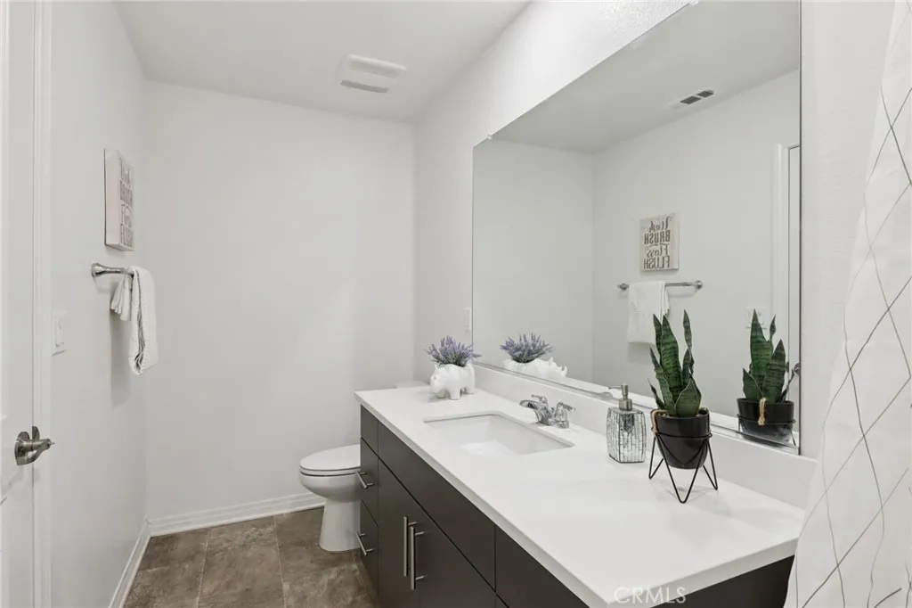 15280 Horizon 2, Fontana, California 92336 home-pic-15
