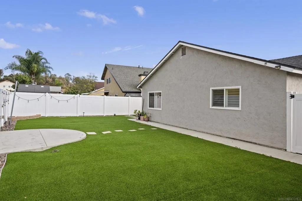 3310 Biscay Dr, San Diego, California 92154 home-pic-21