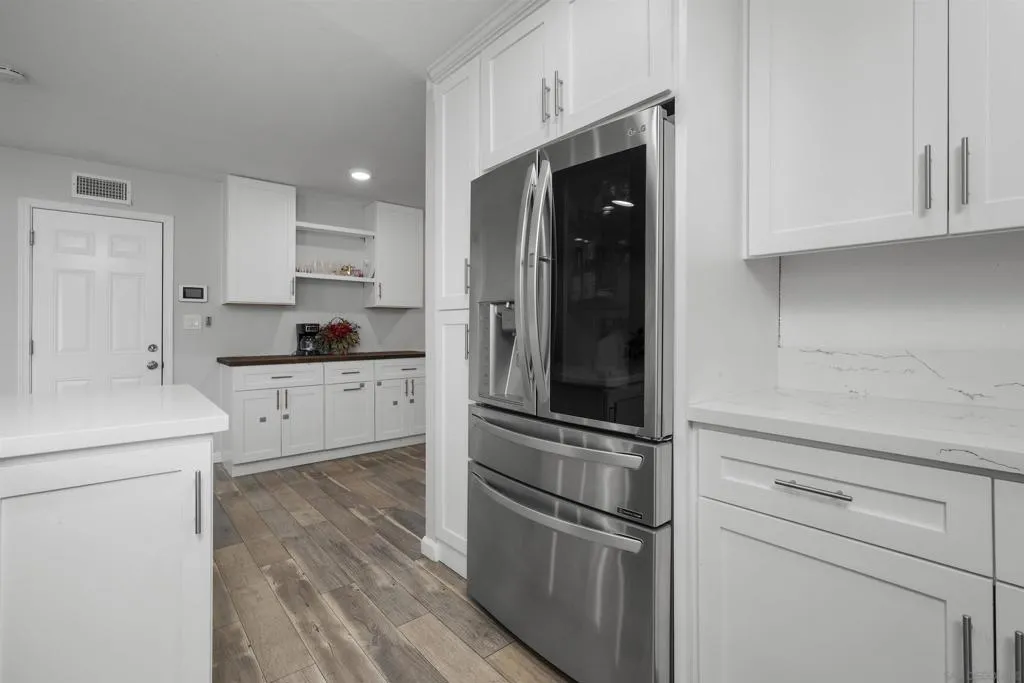 3310 Biscay Dr, San Diego, California 92154 home-pic-8