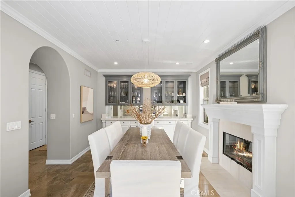 10885 Silverado, Tustin, California 92782 home-pic-8
