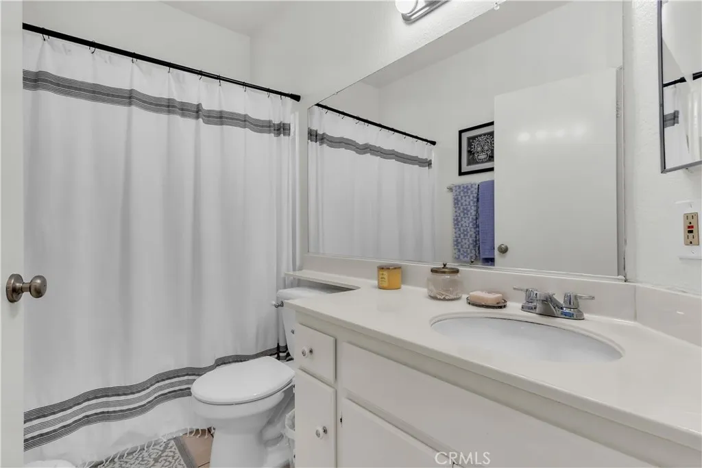 25144 Steinbeck F, Valencia, California 91381 home-pic-16