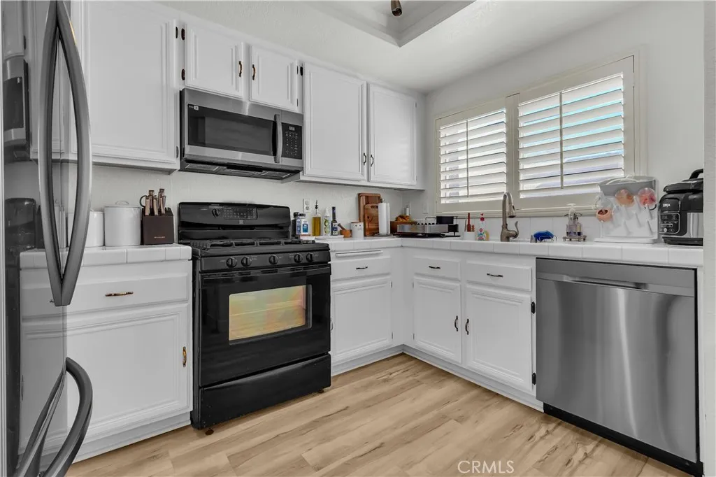 25144 Steinbeck F, Valencia, California 91381 home-pic-9