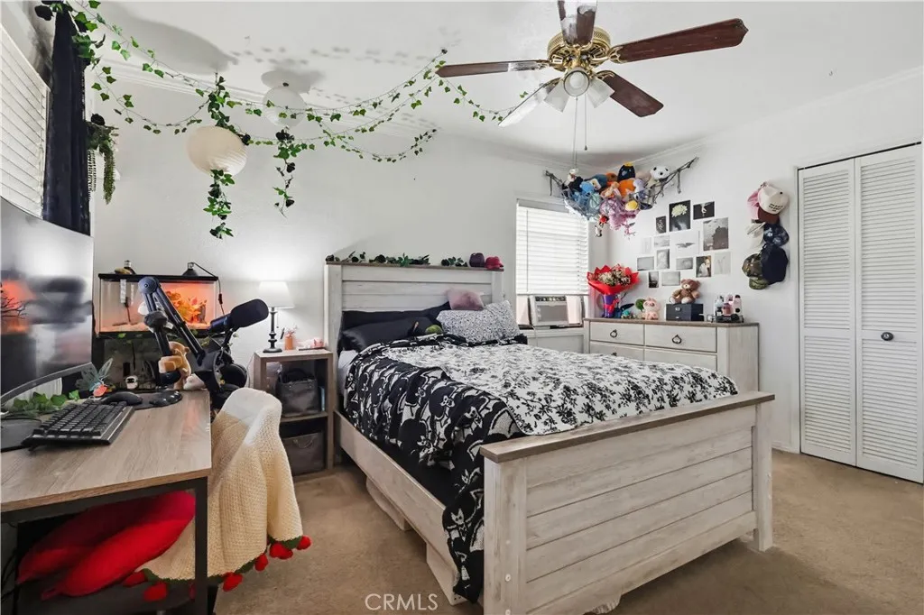 5913 Castana, Lakewood, California 90712 home-pic-21