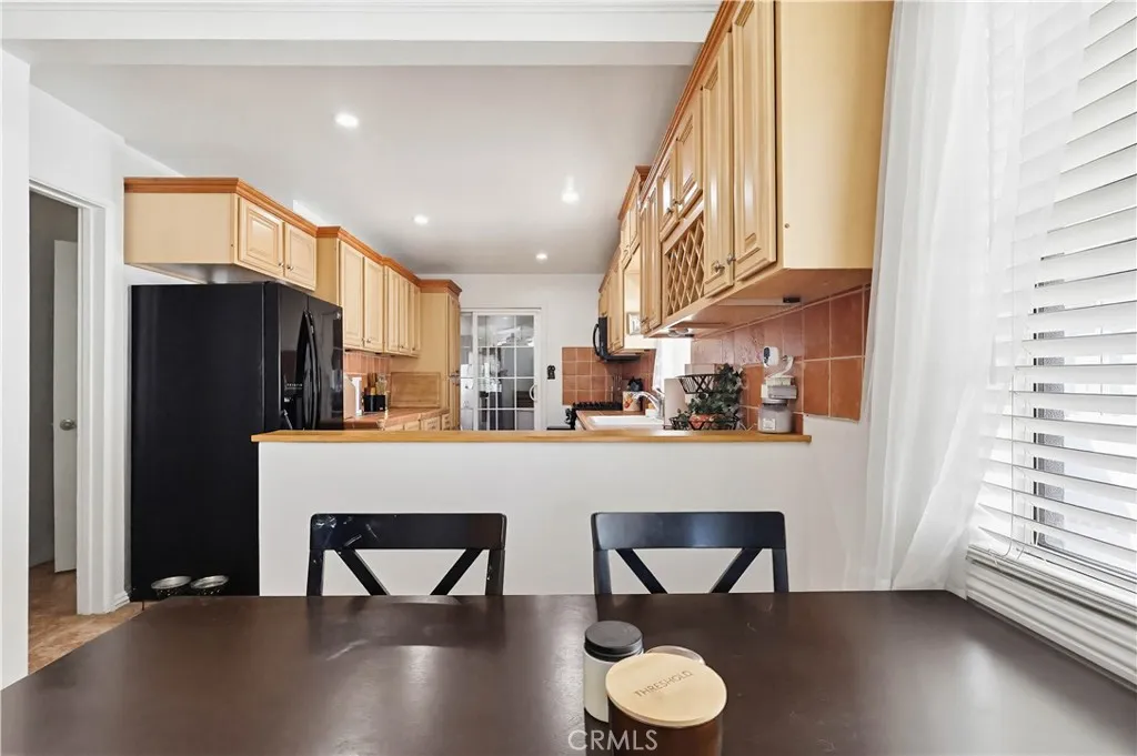 5913 Castana, Lakewood, California 90712 home-pic-16