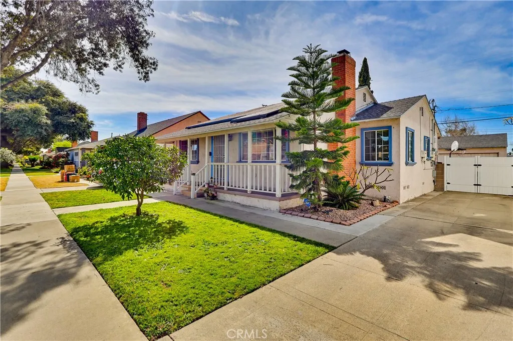 5913 Castana, Lakewood, California 90712 home-pic-6