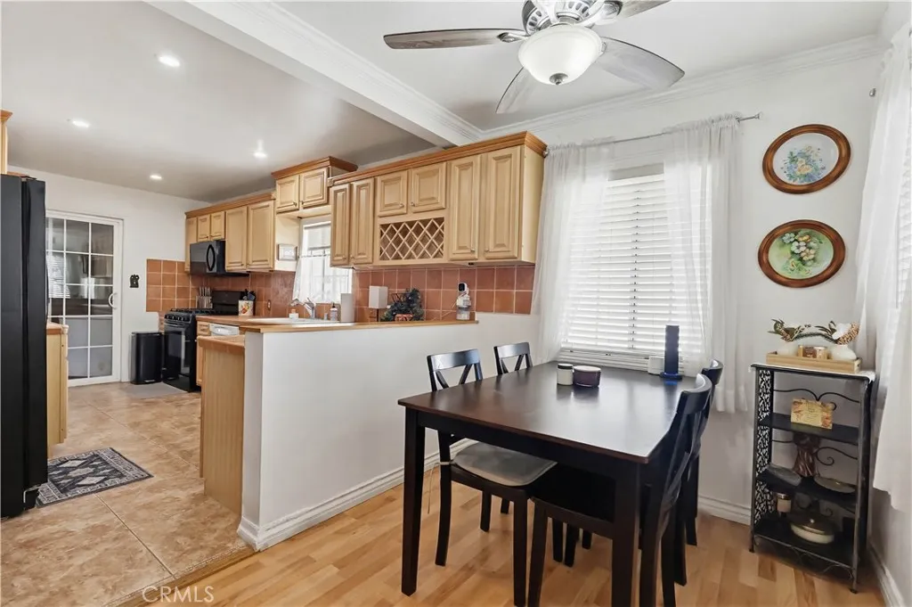 5913 Castana, Lakewood, California 90712 home-pic-15