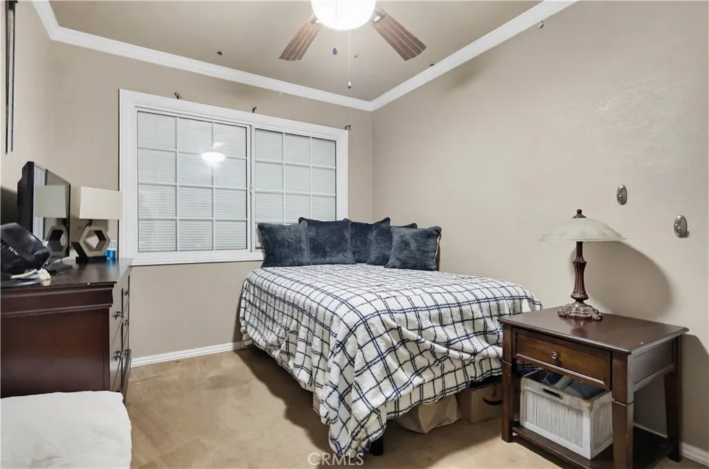 5913 Castana, Lakewood, California 90712 home-pic-24
