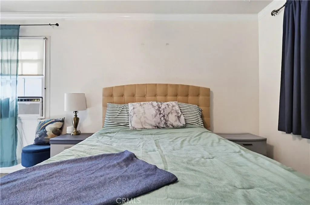 5913 Castana, Lakewood, California 90712 home-pic-29