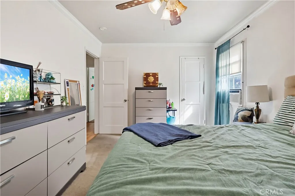 5913 Castana, Lakewood, California 90712 home-pic-30