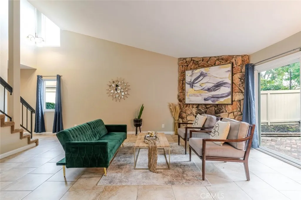 553 Wayland Court, Claremont, California 91711 home-pic-3