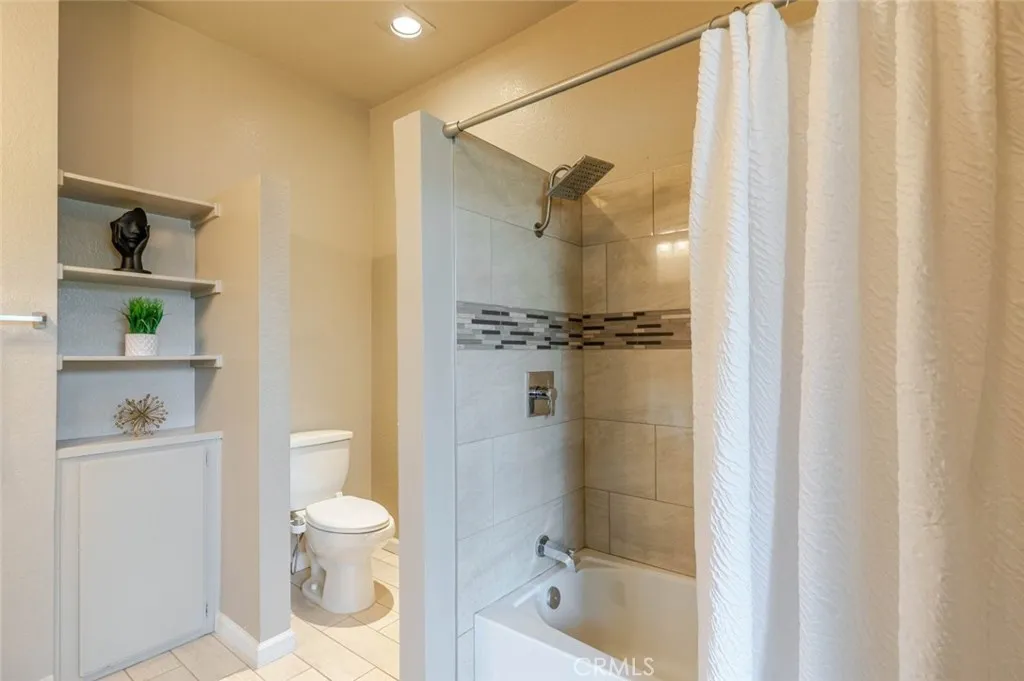 553 Wayland Court, Claremont, California 91711 home-pic-17