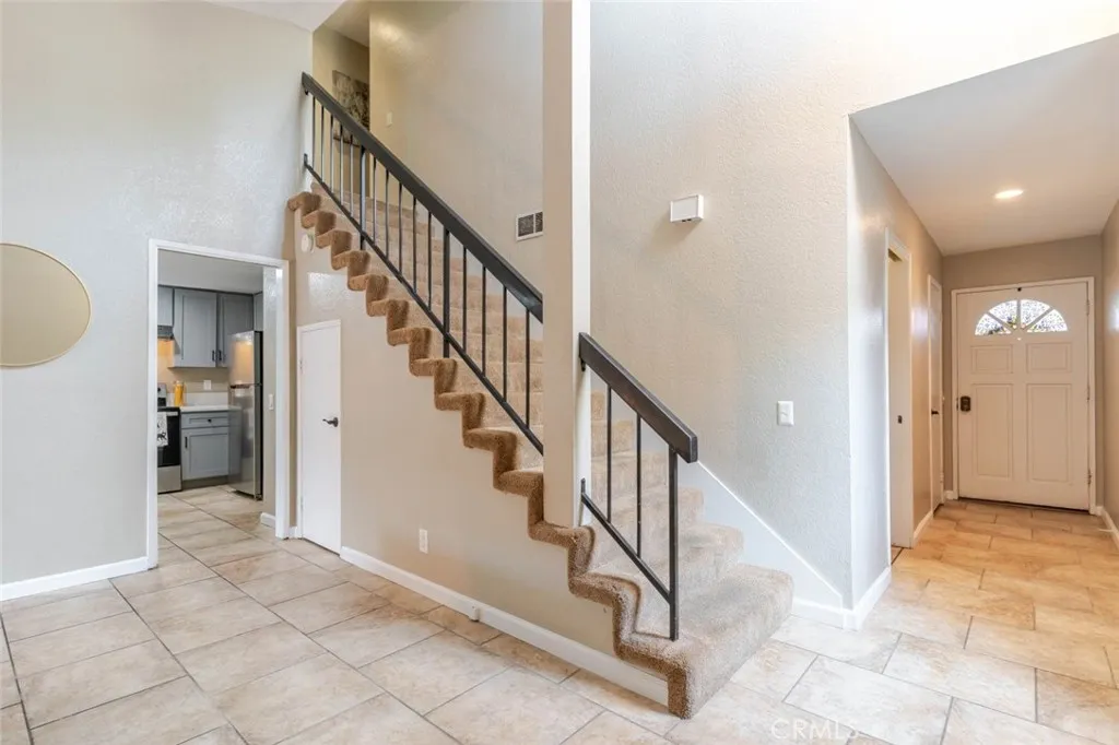 553 Wayland Court, Claremont, California 91711 home-pic-5