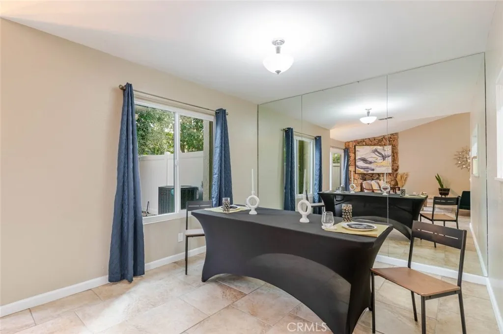 553 Wayland Court, Claremont, California 91711 home-pic-12