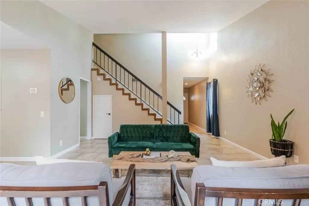 553 Wayland Court, Claremont, California 91711 home-pic-6