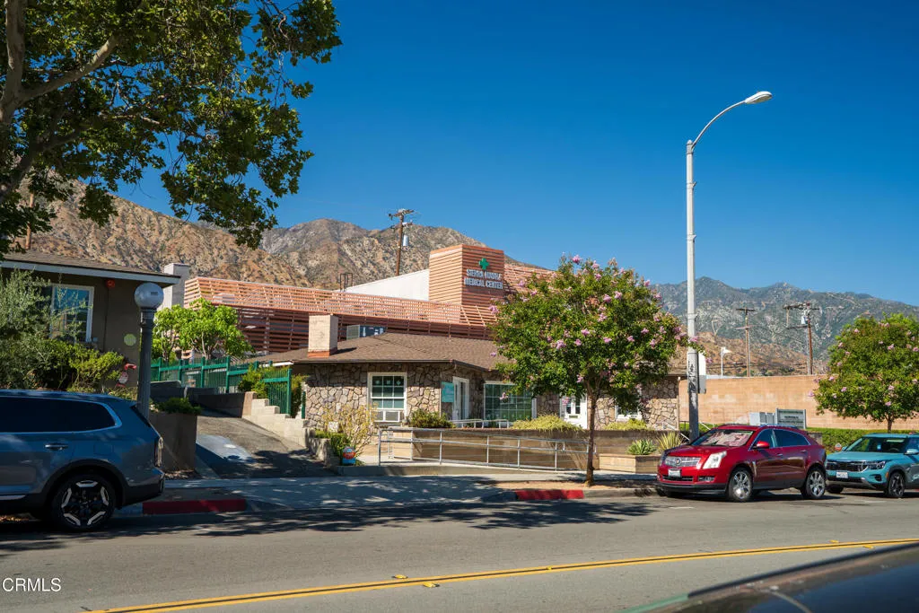 320 Toyon Road, Sierra Madre, California 91024 home-pic-63