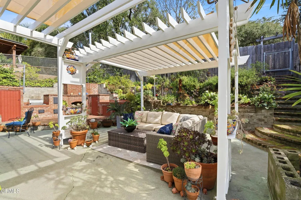 320 Toyon Road, Sierra Madre, California 91024 home-pic-43