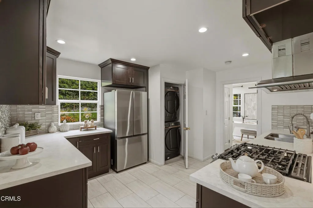 320 Toyon Road, Sierra Madre, California 91024 home-pic-20