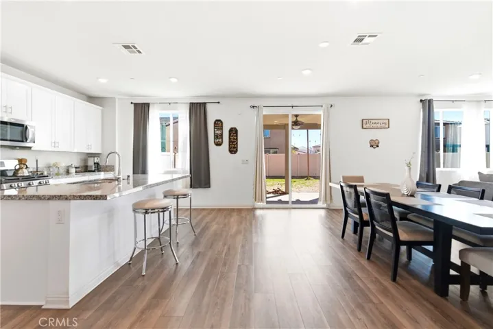 15594 Raptor, Moreno Valley, California 92551