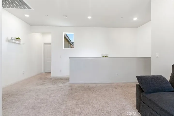 15594 Raptor, Moreno Valley, California 92551