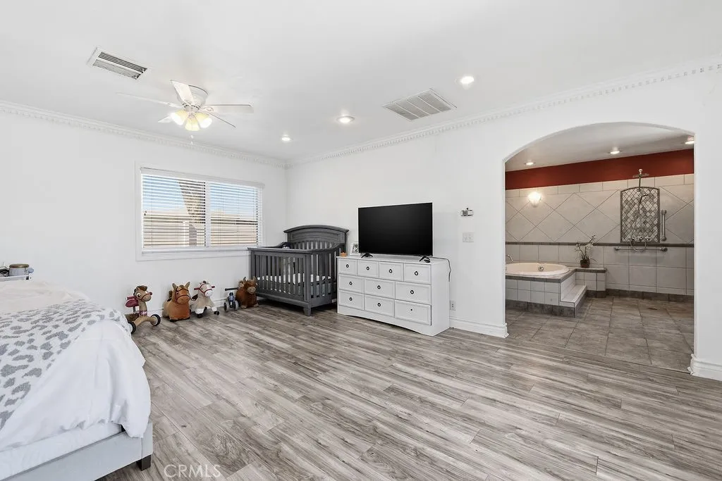 10231 E Avenue R2, Littlerock, California 93543 home-pic-11