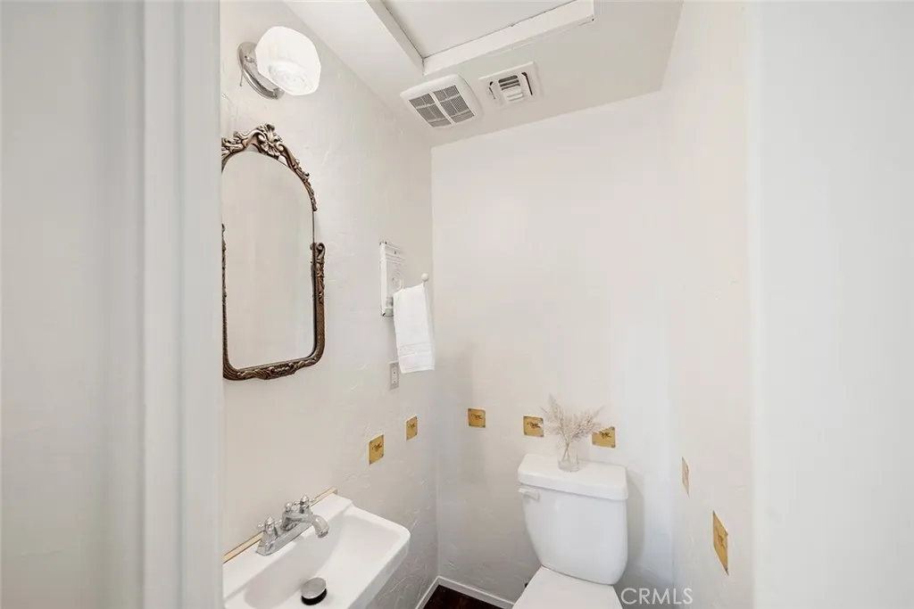 397 Poplar Street, Laguna Beach, California 92651 home-pic-29