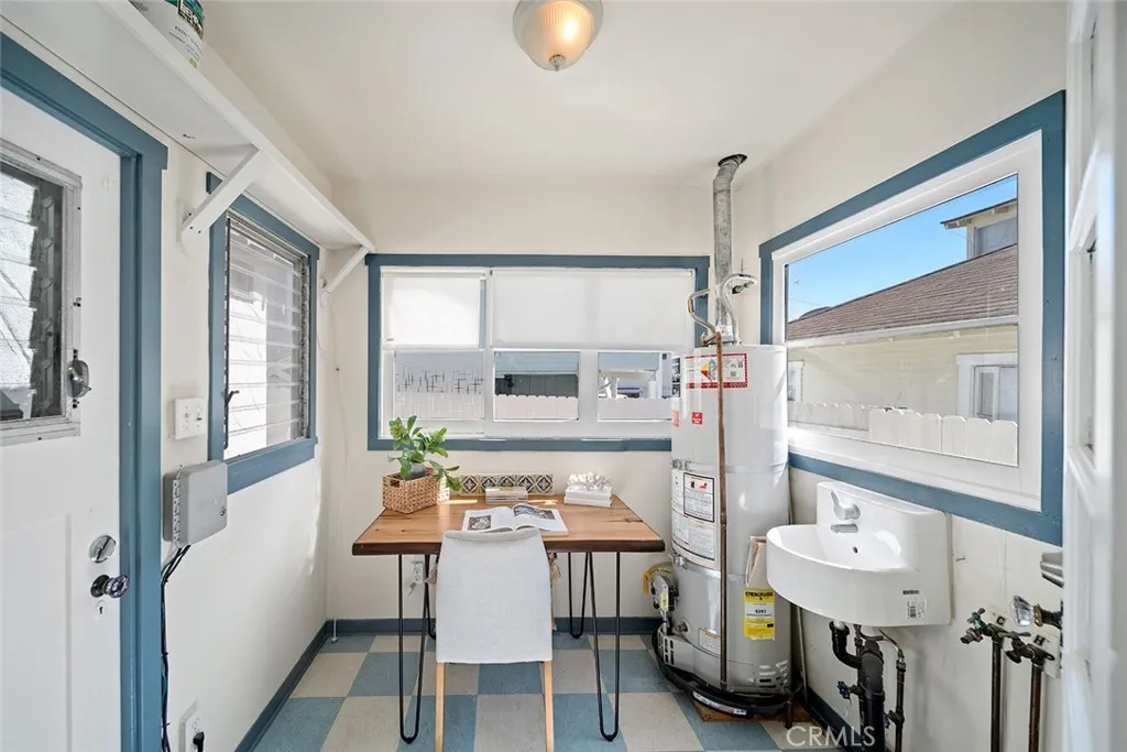 397 Poplar Street, Laguna Beach, California 92651 home-pic-18