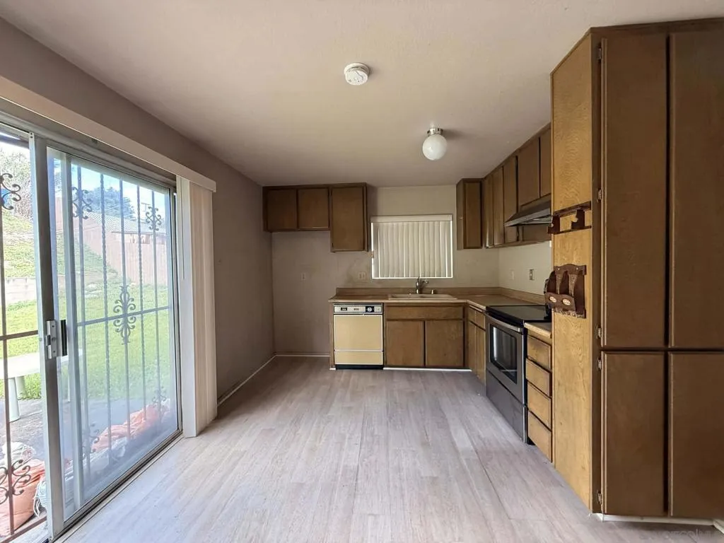 646 Sage Way, San Diego, California 92114 home-pic-45