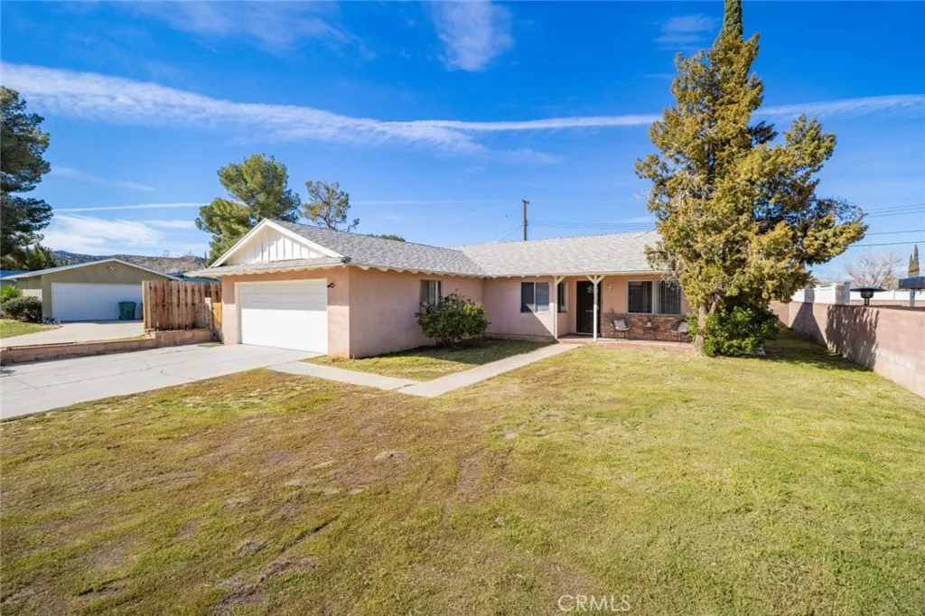 39133 11th Street W, Palmdale, California 93551 home-pic-1