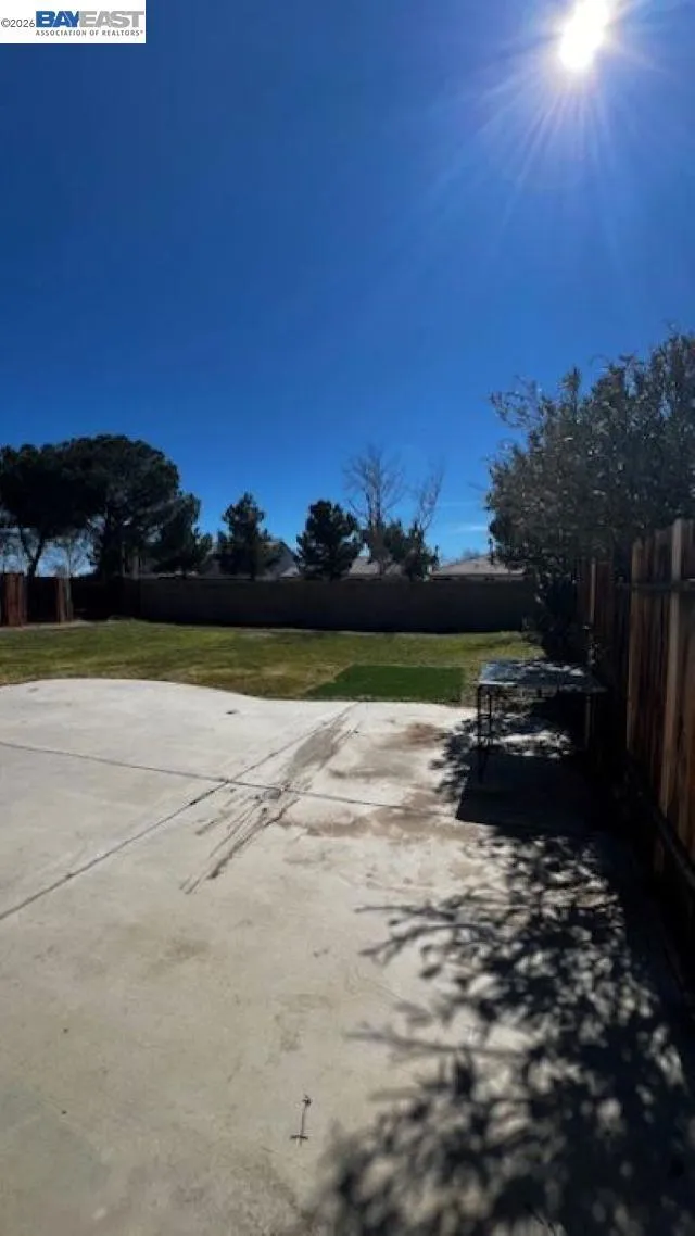 2310 2310 Lightcap St, Lancaster, California 93535 home-pic-16