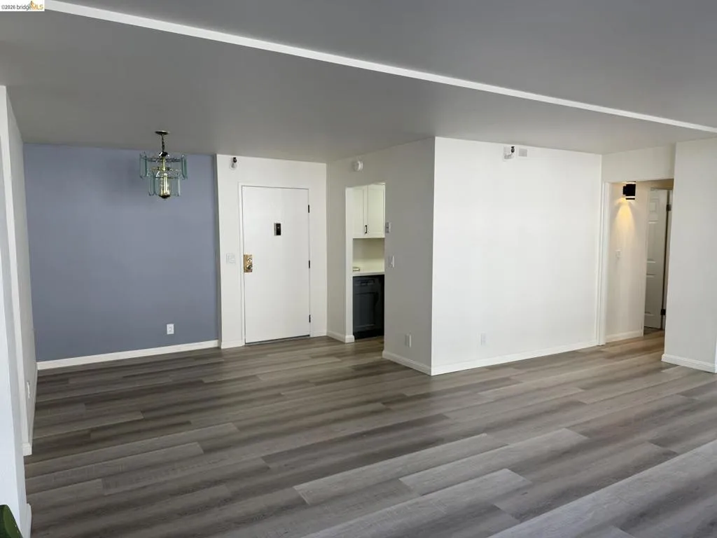 801 801 Franklin St 205, Oakland, California 94607 home-pic-3