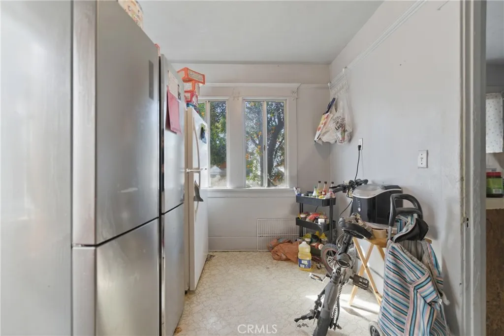 1650 W 38th, Los Angeles, California 90062 home-pic-5
