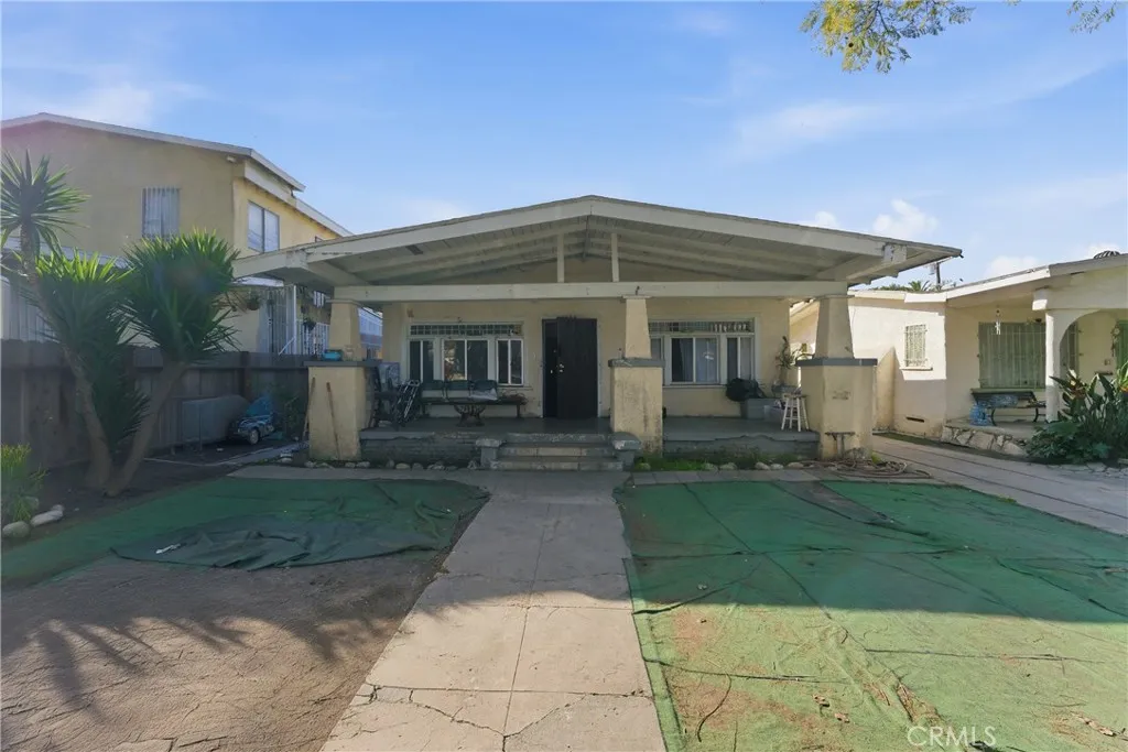 1650 W 38th, Los Angeles, California 90062 home-pic-14