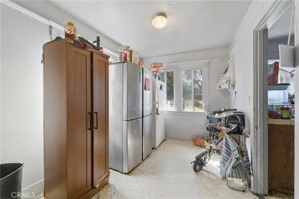 1650 W 38th, Los Angeles, California 90062 home-pic-3