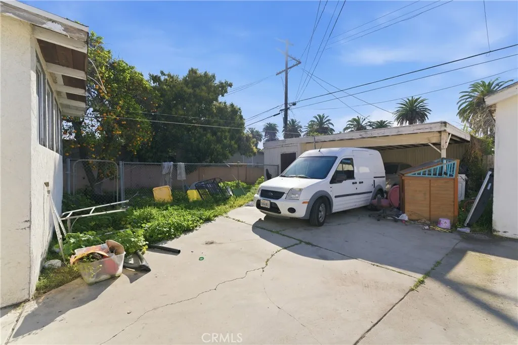 1650 W 38th, Los Angeles, California 90062 home-pic-10