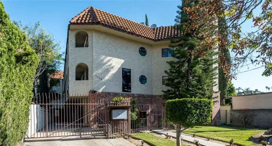 1112 S Adams Street, Glendale, California 91205