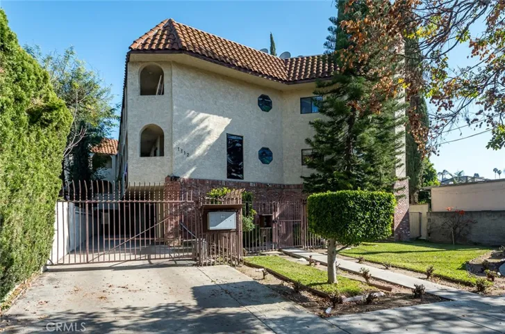 1112 S Adams Street, Glendale, California 91205