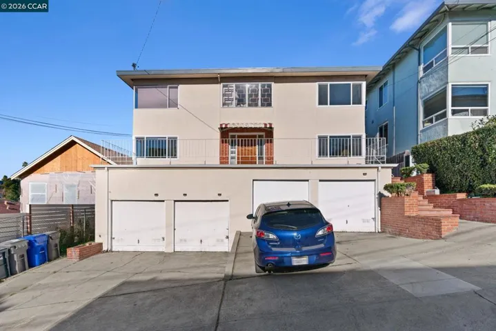 650 650 Hillsborough St, Oakland, California 94606