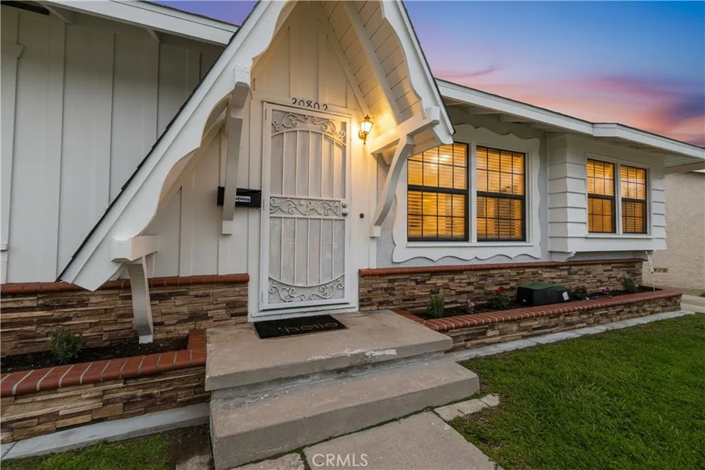 20802 Ely Ave, Lakewood, California 90715 home-pic-28