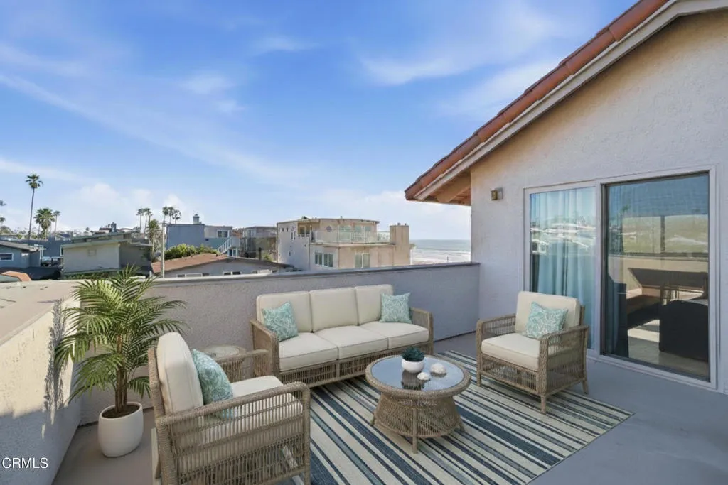 1129 Dover Lane, Ventura, California 93001 home-pic-3
