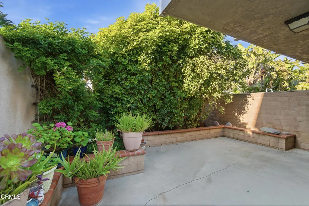 1129 Dover Lane, Ventura, California 93001 home-pic-16