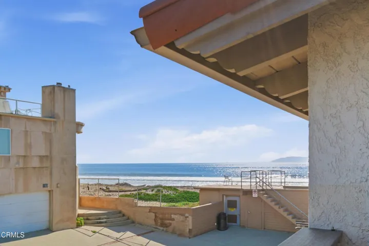 59_balcony view