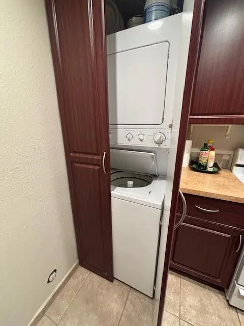 48266 Garbo Drive, Indio, California 92201 home-pic-9