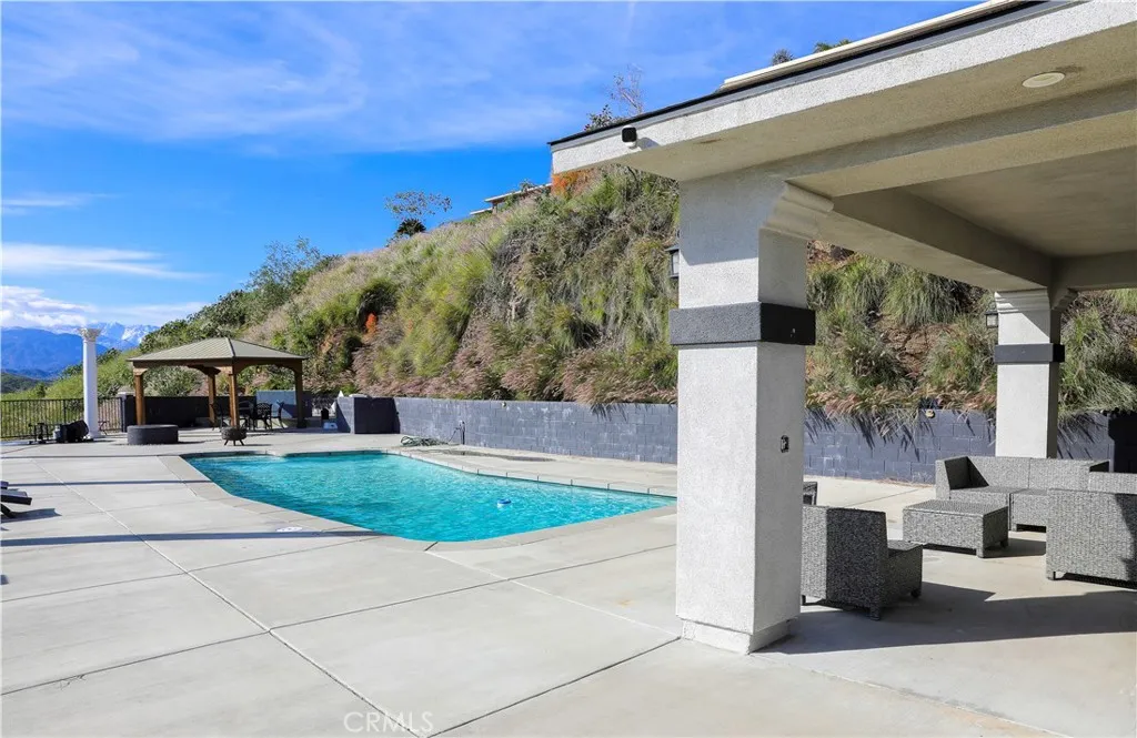 449 Skylark, San Bernardino, California 92405 home-pic-42