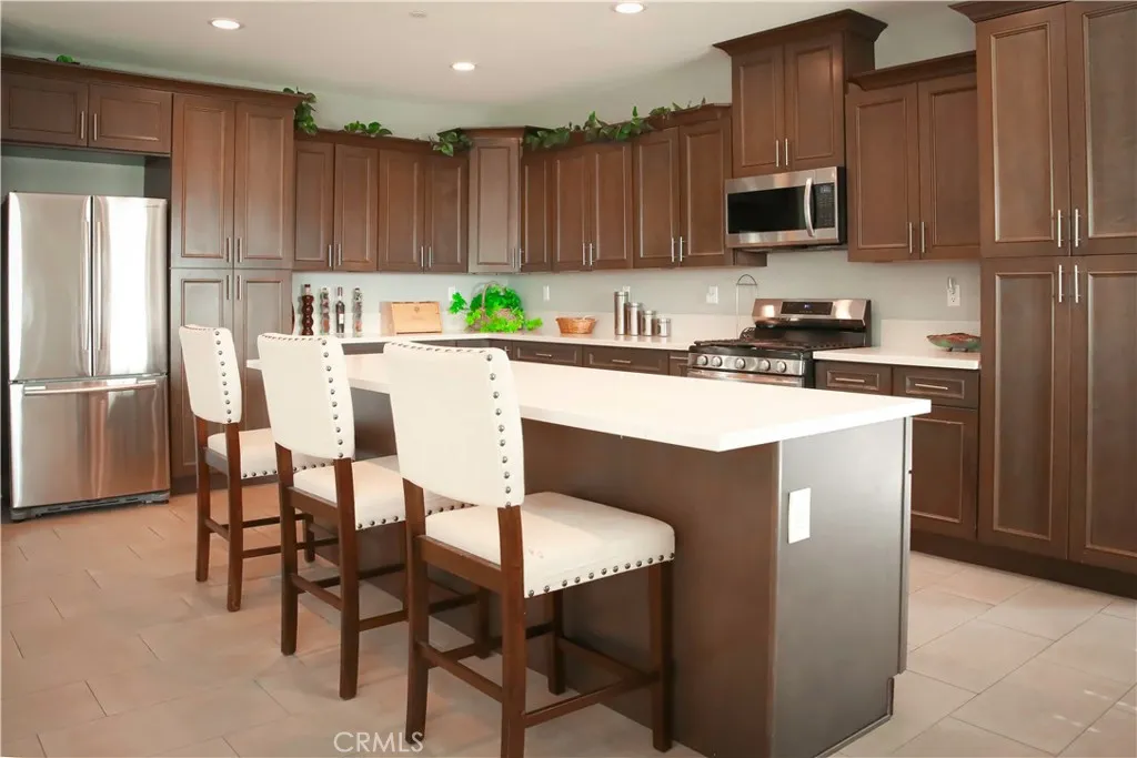 449 Skylark, San Bernardino, California 92405 home-pic-14