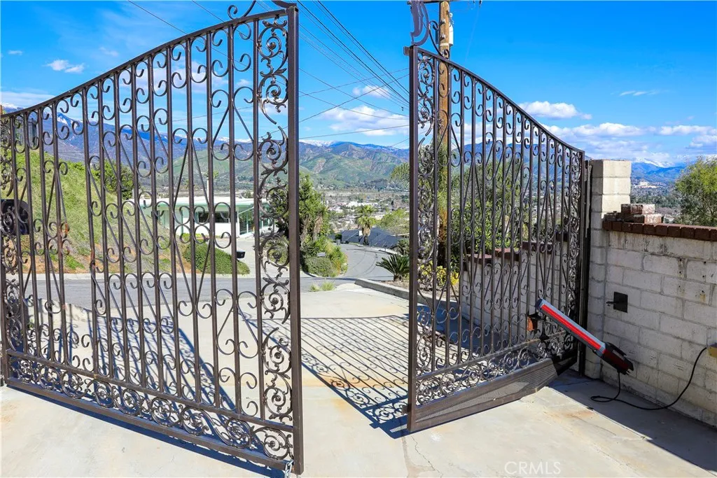 449 Skylark, San Bernardino, California 92405 home-pic-44