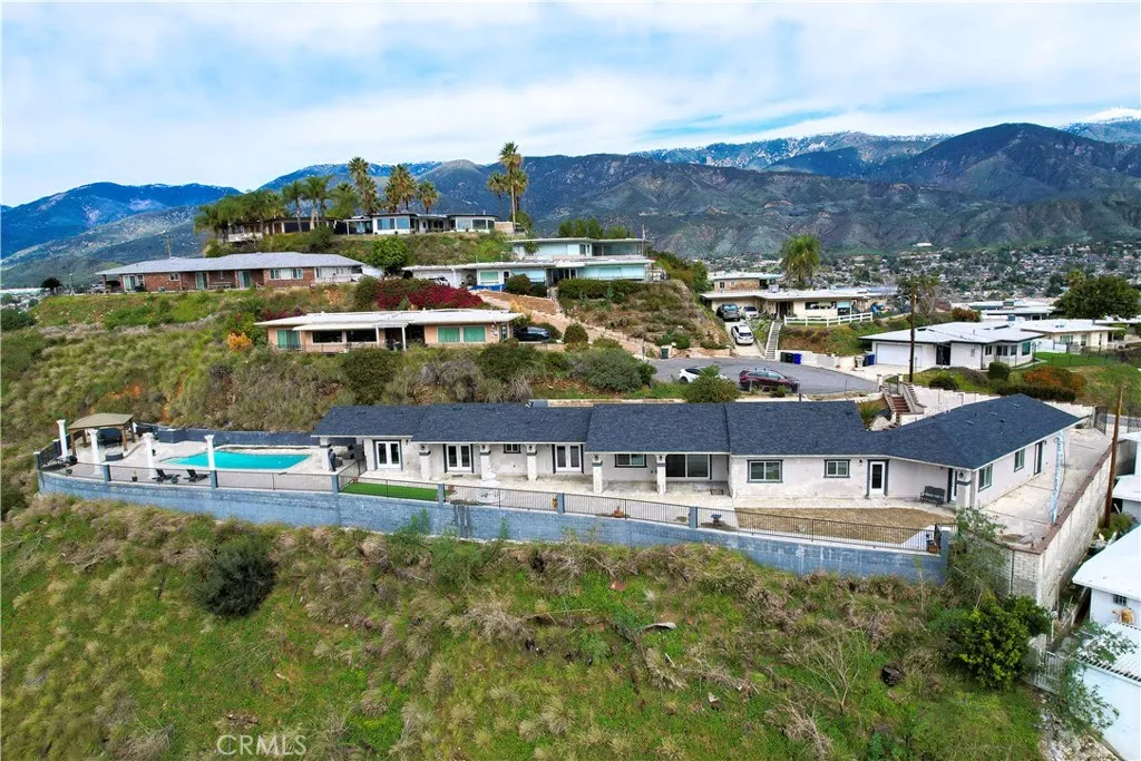 449 Skylark, San Bernardino, California 92405 home-pic-1