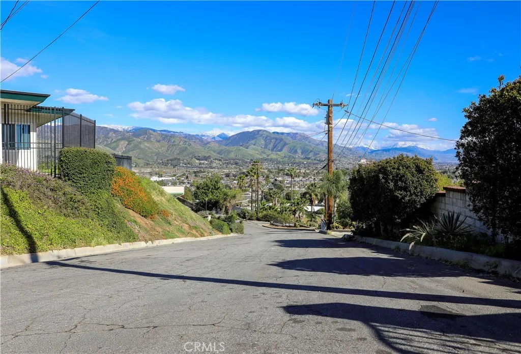 449 Skylark, San Bernardino, California 92405 home-pic-46
