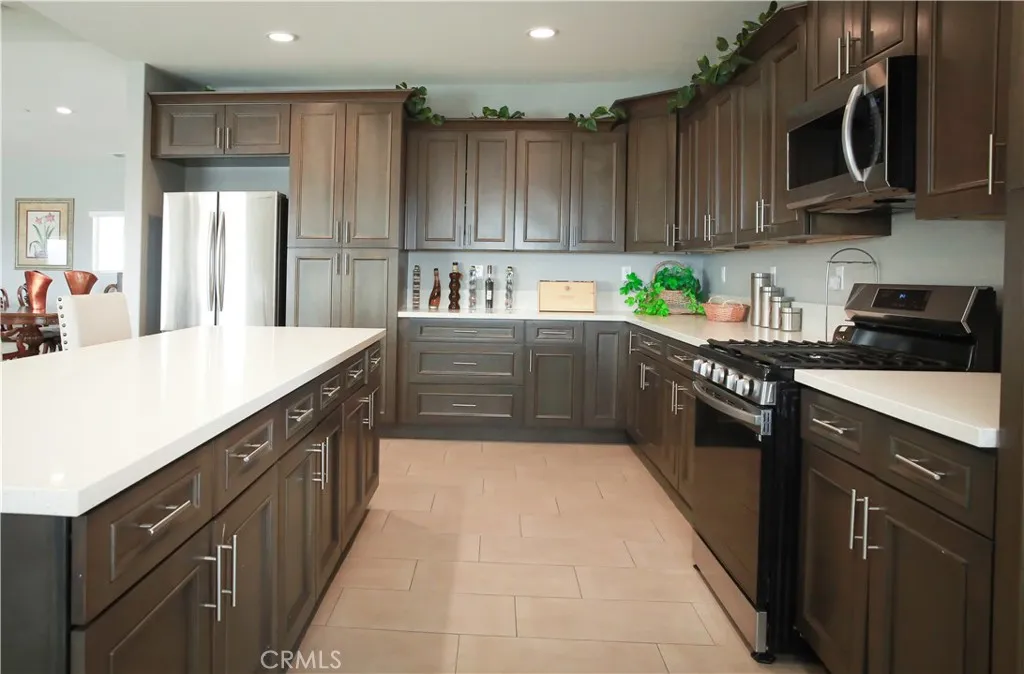 449 Skylark, San Bernardino, California 92405 home-pic-13