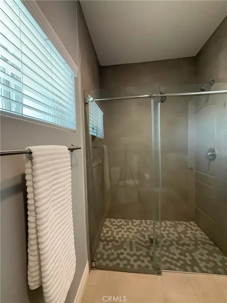 449 Skylark, San Bernardino, California 92405 home-pic-38